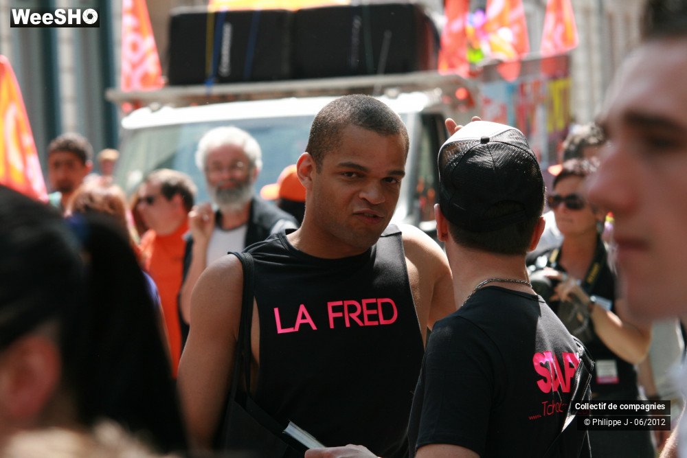 28/48 photos du spectacle Gay Pride 2012 2