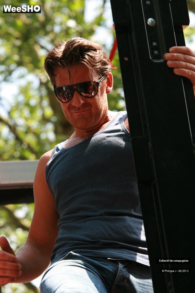 38/48 photos du spectacle Gay Pride 2012 2