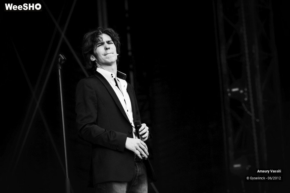 12/34 photos du spectacle Amaury Vassili