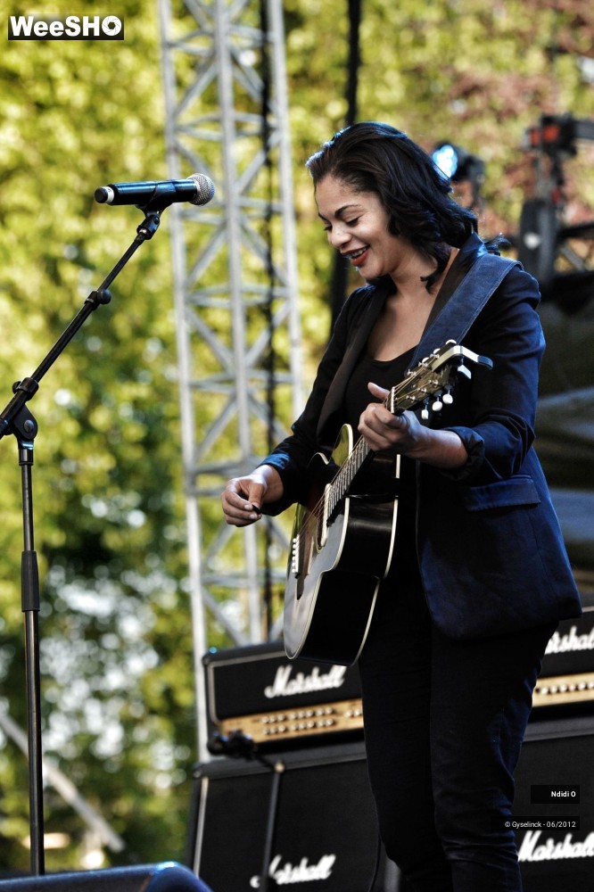 4/23 photos du spectacle Ndidi O