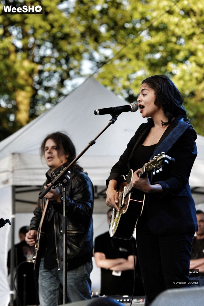 8/23 photos du spectacle Ndidi O