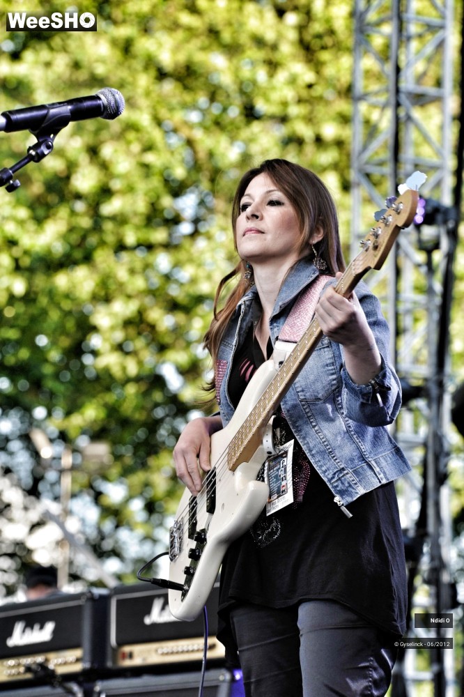 13/23 photos du spectacle Ndidi O