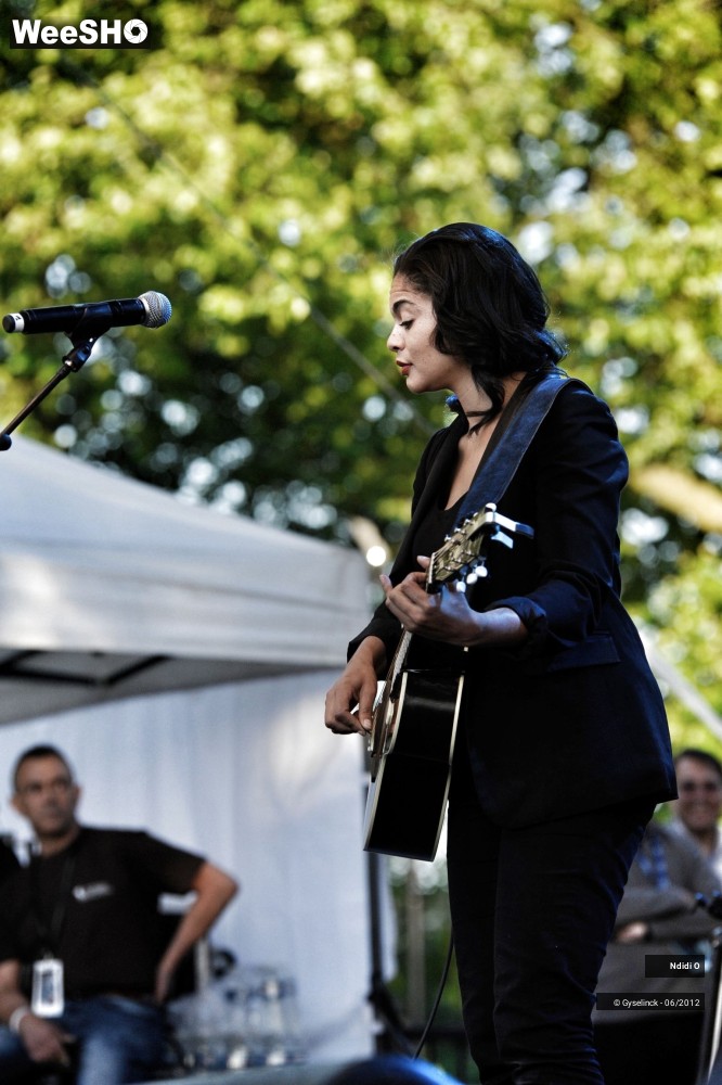 17/23 photos du spectacle Ndidi O