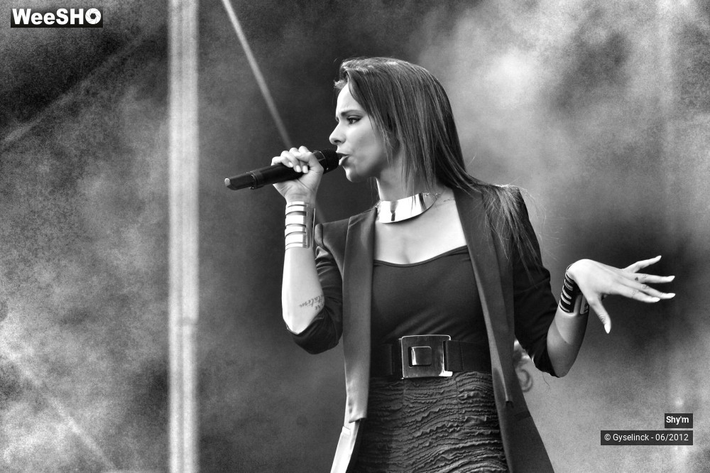 16/27 photos du spectacle Shy'm