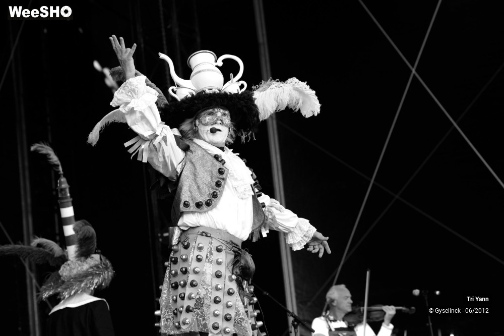 28/29 photos du spectacle Tri Yann