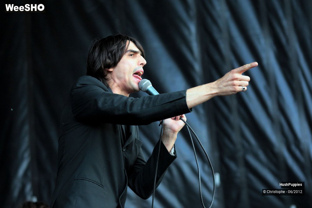 20/50 photos du spectacle Hushpuppies