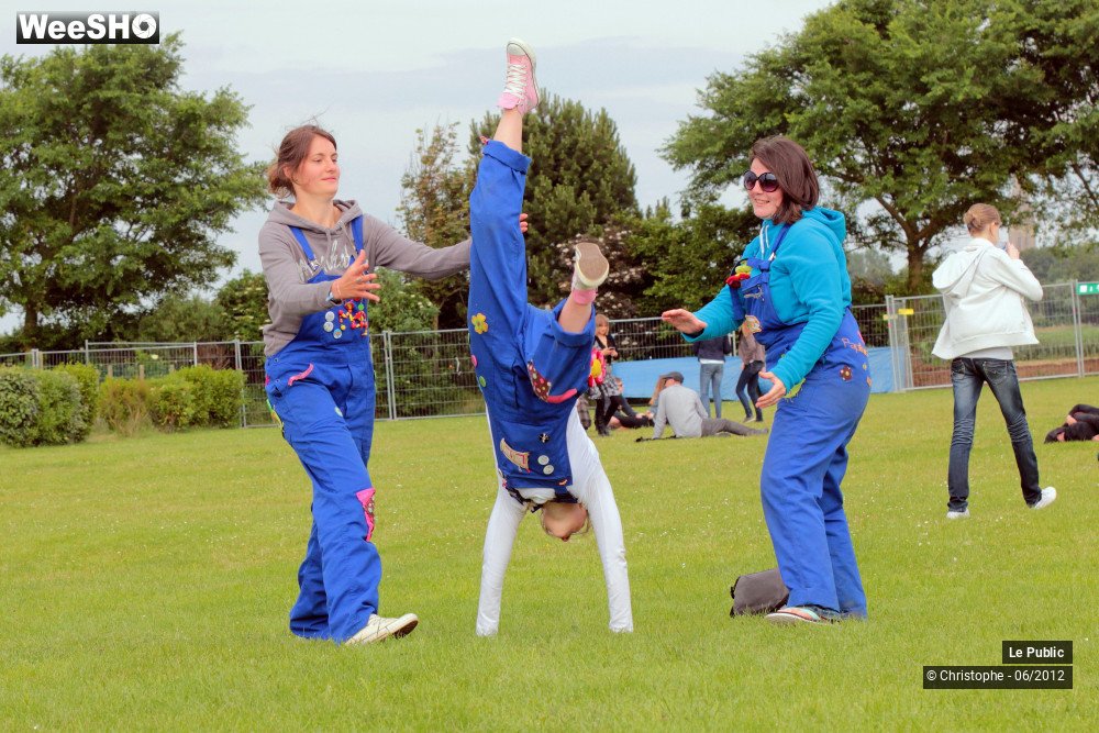 32/50 photos du spectacle Rire and Pop Ambiance