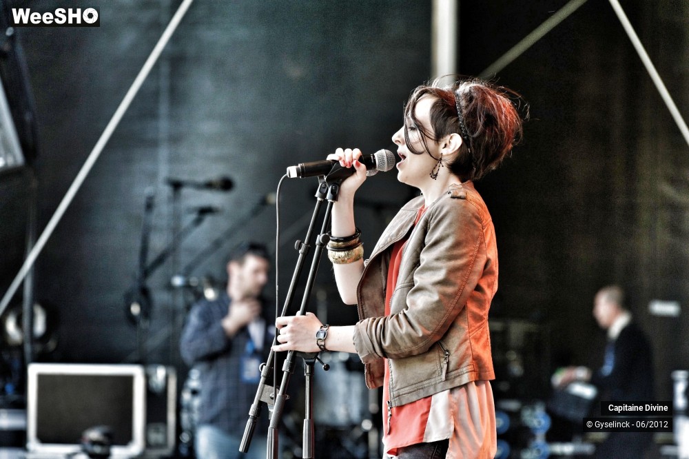 13/32 photos du spectacle Capitaine Divine