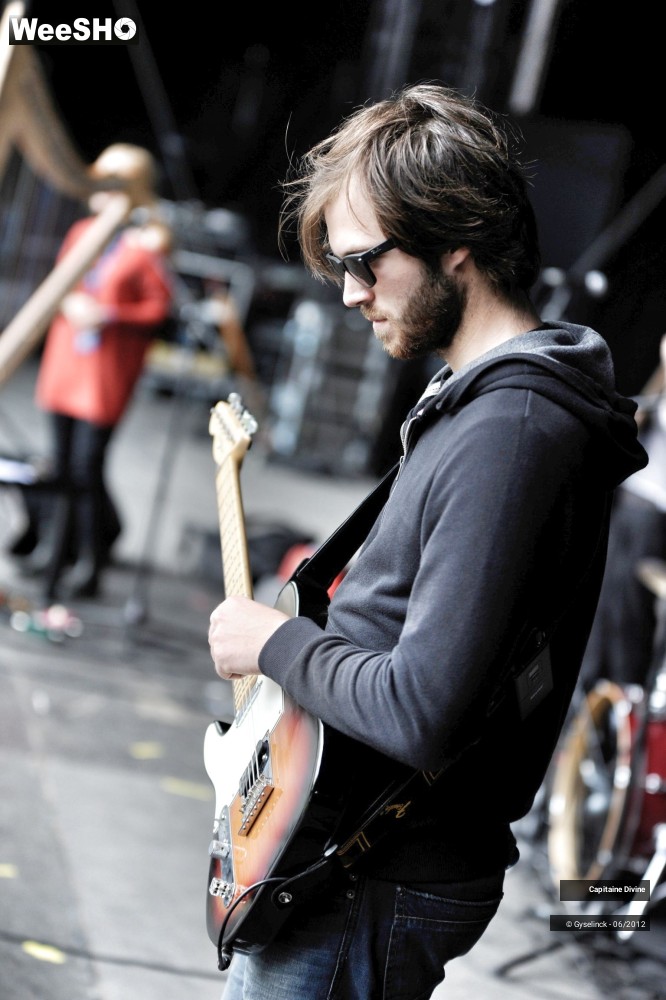 16/32 photos du spectacle Capitaine Divine