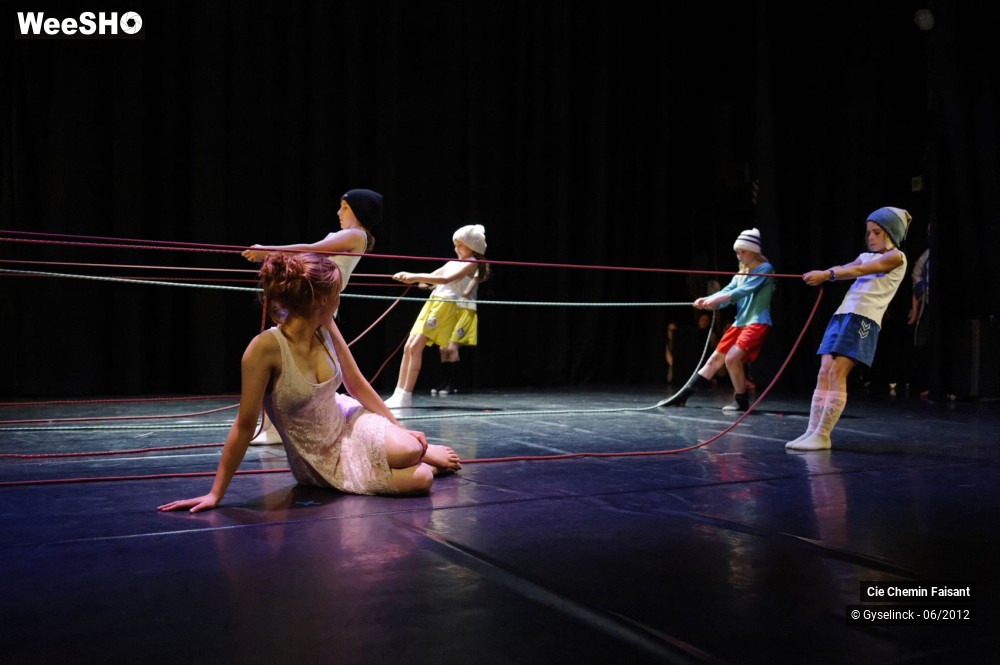 22/31 photos du spectacle Blanche neige et les dix nains