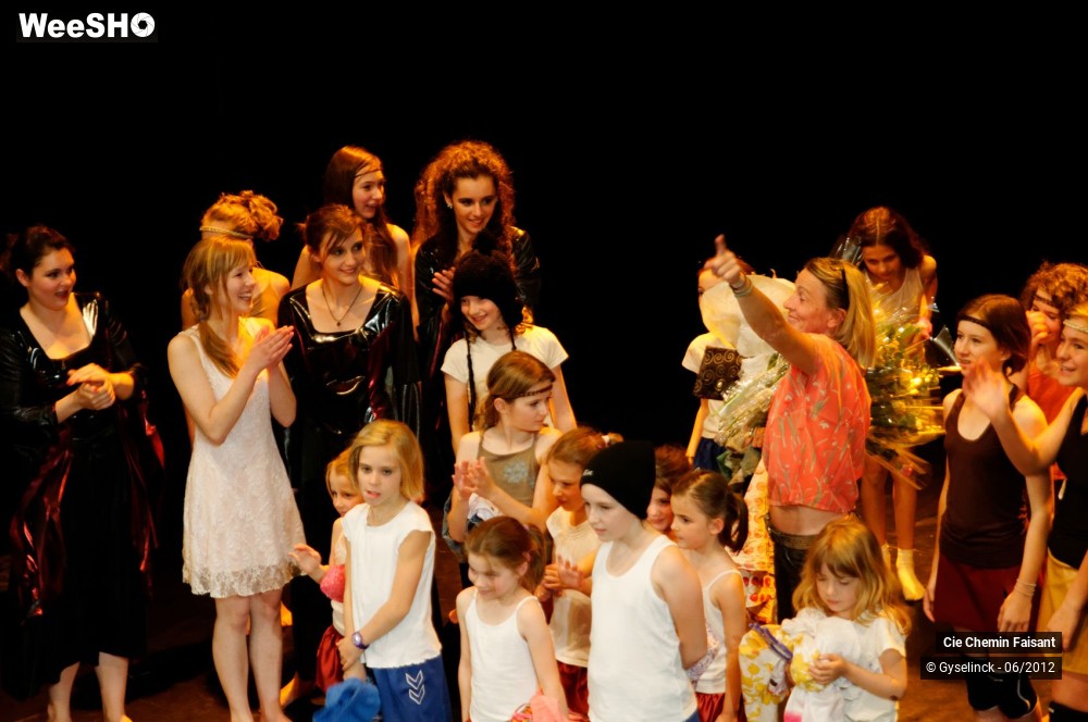 31/31 photos du spectacle Blanche neige et les dix nains