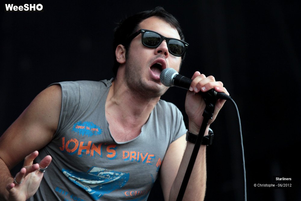 6/39 photos du spectacle Starliners