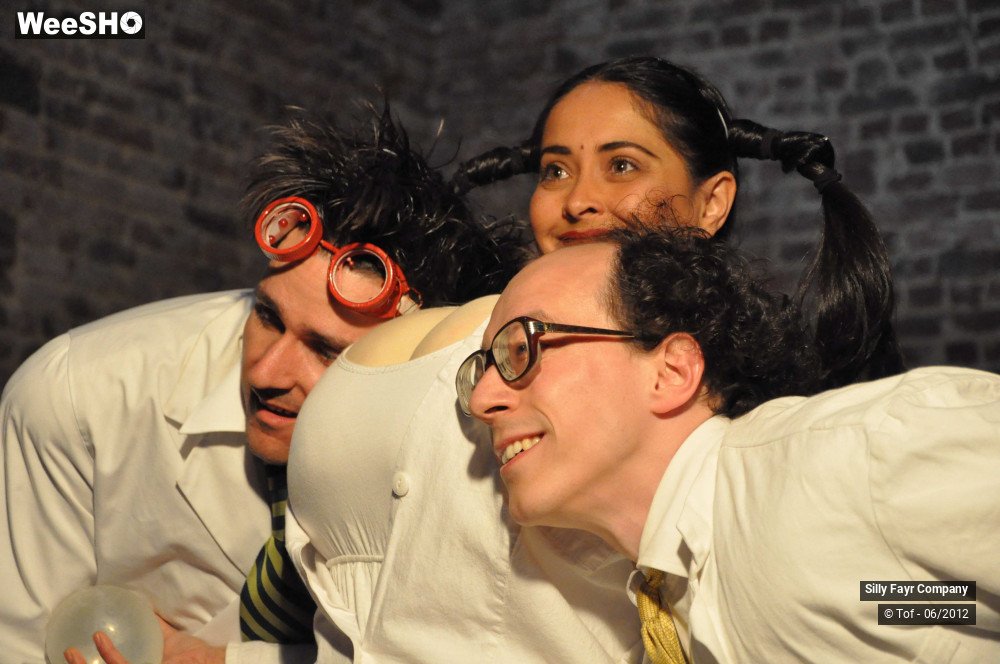 14/24 photos du spectacle SillyConn'