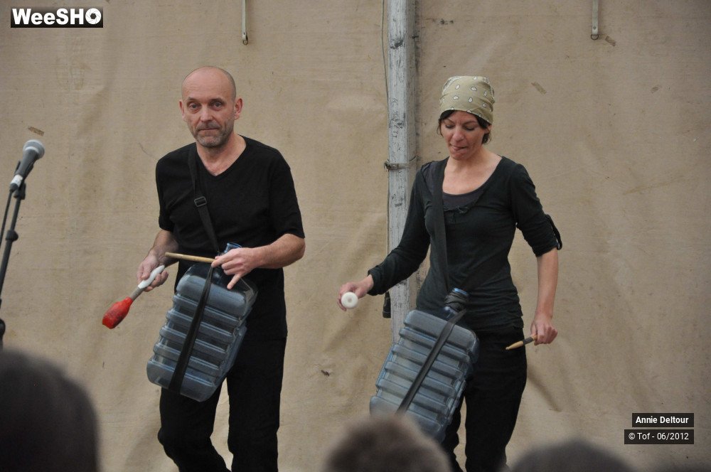 9/19 photos du spectacle Bouteilles percutées