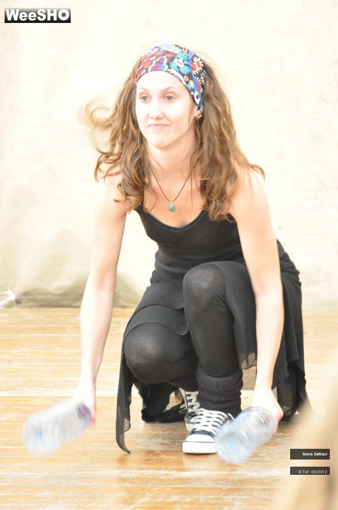 11/19 photos du spectacle Bouteilles percutées