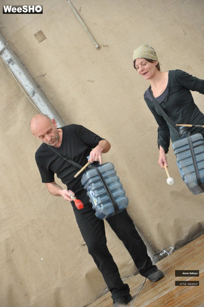 13/19 photos du spectacle Bouteilles percutées