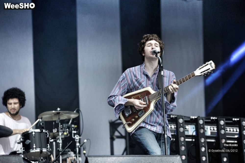 2/16 photos du spectacle The Kooks
