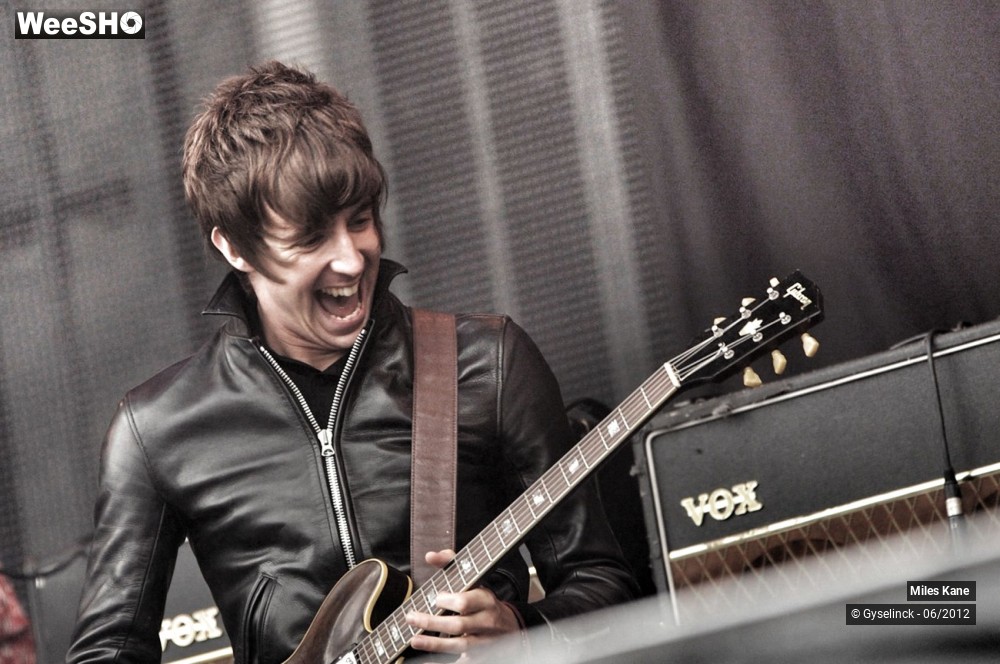 16/18 photos du spectacle Miles Kane