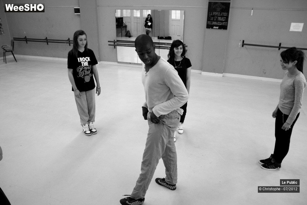 5/50 photos du spectacle stage de danse - call 911