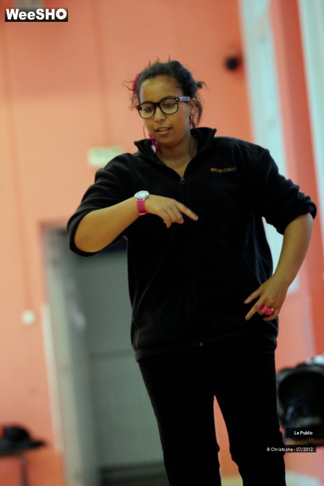 25/50 photos du spectacle stage de danse - call 911