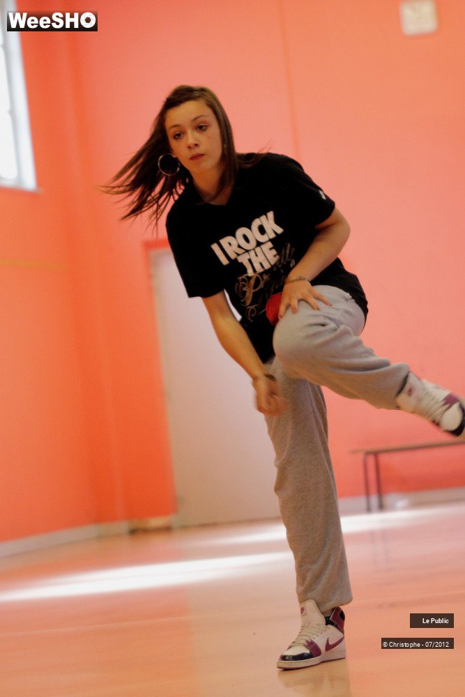 35/50 photos du spectacle stage de danse - call 911