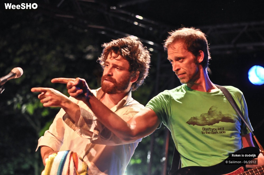 15/19 photos du spectacle Roken is Dodelijk