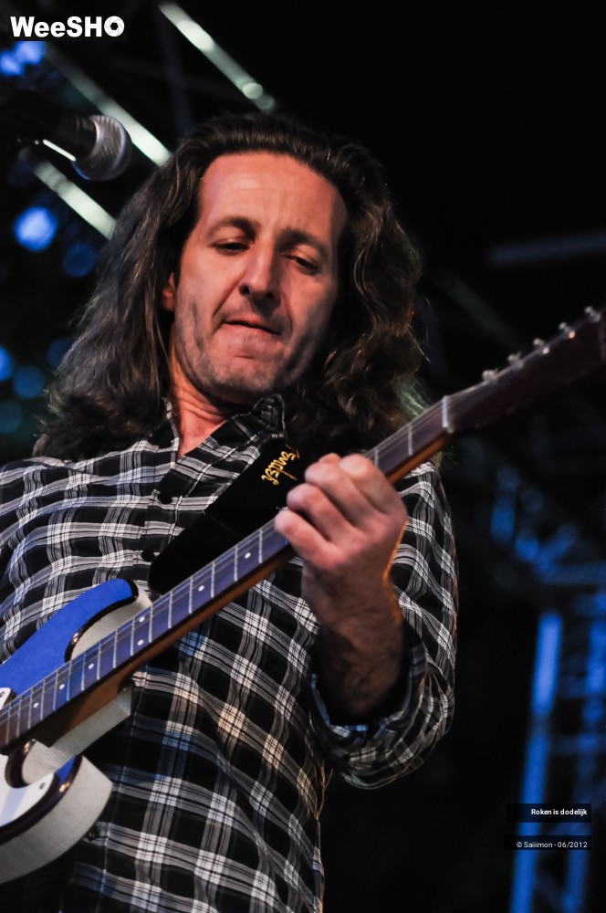 19/19 photos du spectacle Roken is Dodelijk