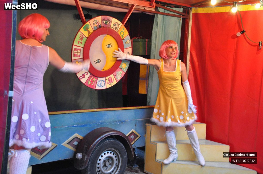 6/42 photos du spectacle La loterie érotique des demoiselles