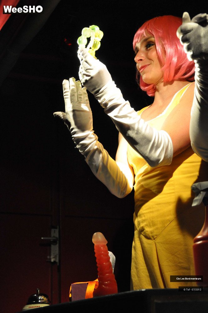 40/42 photos du spectacle La loterie érotique des demoiselles