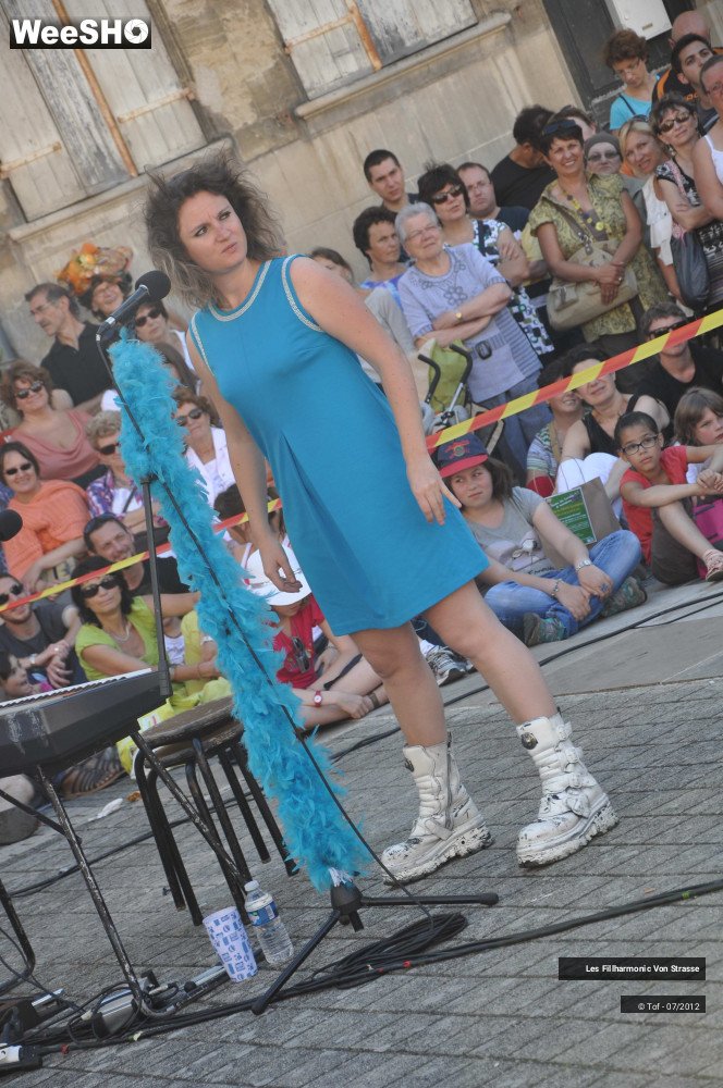 19/23 photos du spectacle Les Fillharmonic Von Strasse