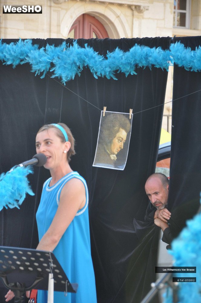 21/23 photos du spectacle Les Fillharmonic Von Strasse