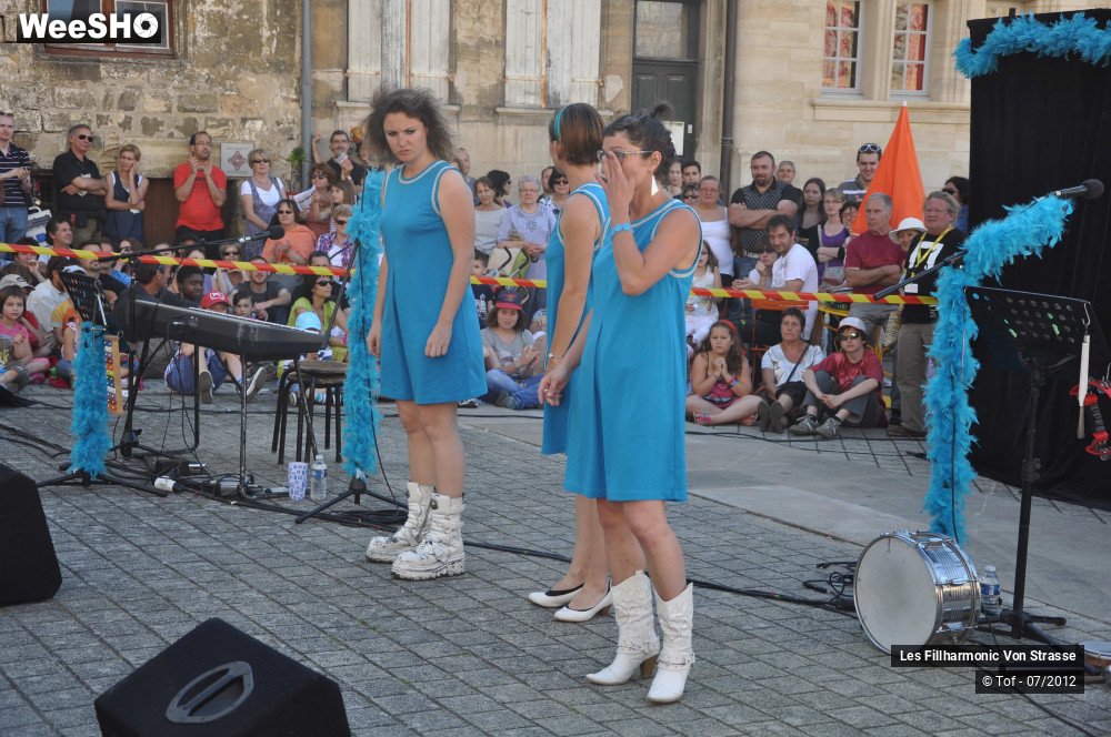 23/23 photos du spectacle Les Fillharmonic Von Strasse
