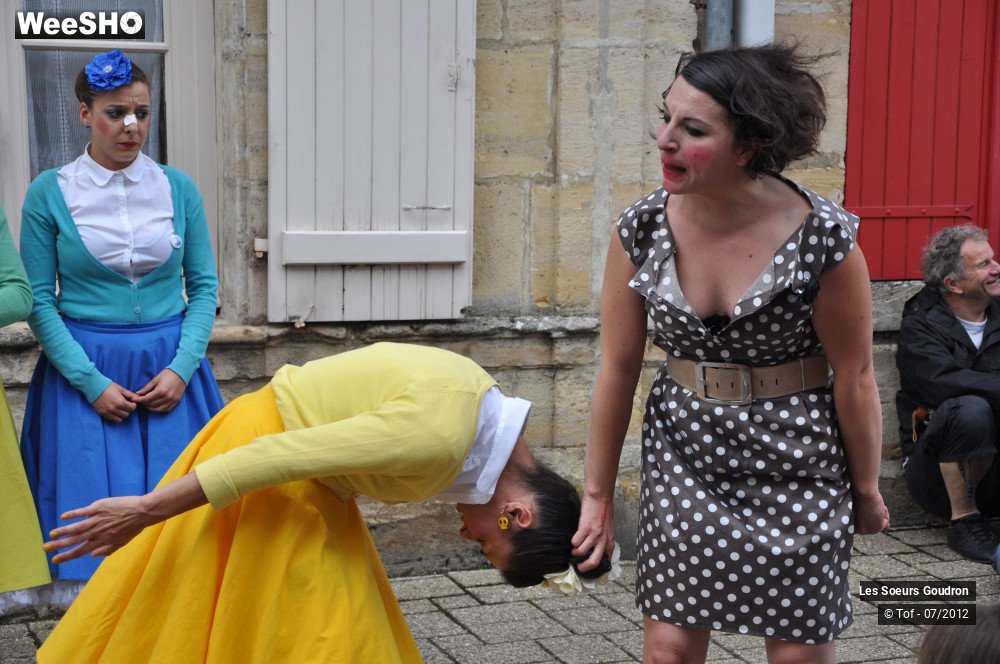 24/50 photos du spectacle Les Soeurs Goudron