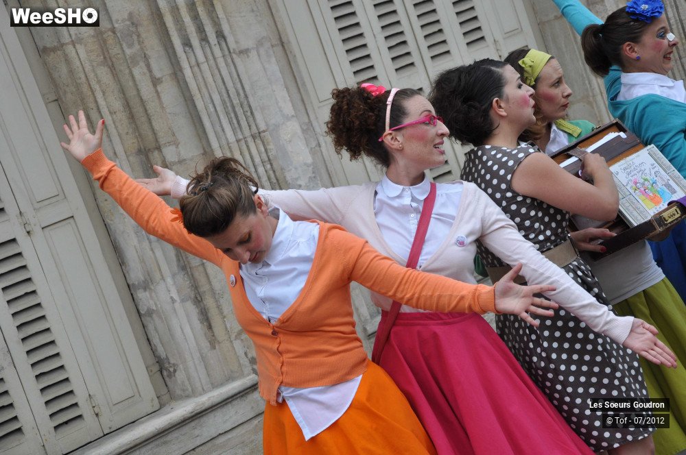 27/50 photos du spectacle Les Soeurs Goudron