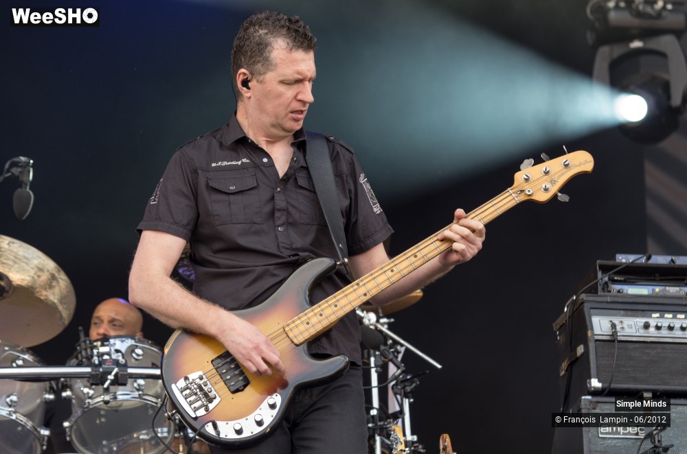 5/30 photos du spectacle Simple Minds