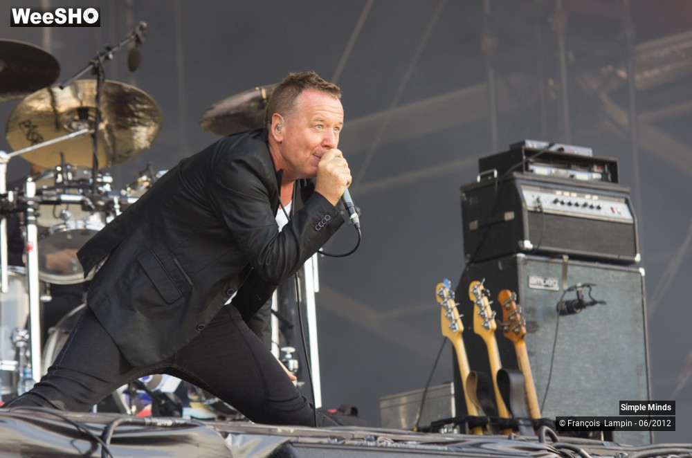 16/30 photos du spectacle Simple Minds