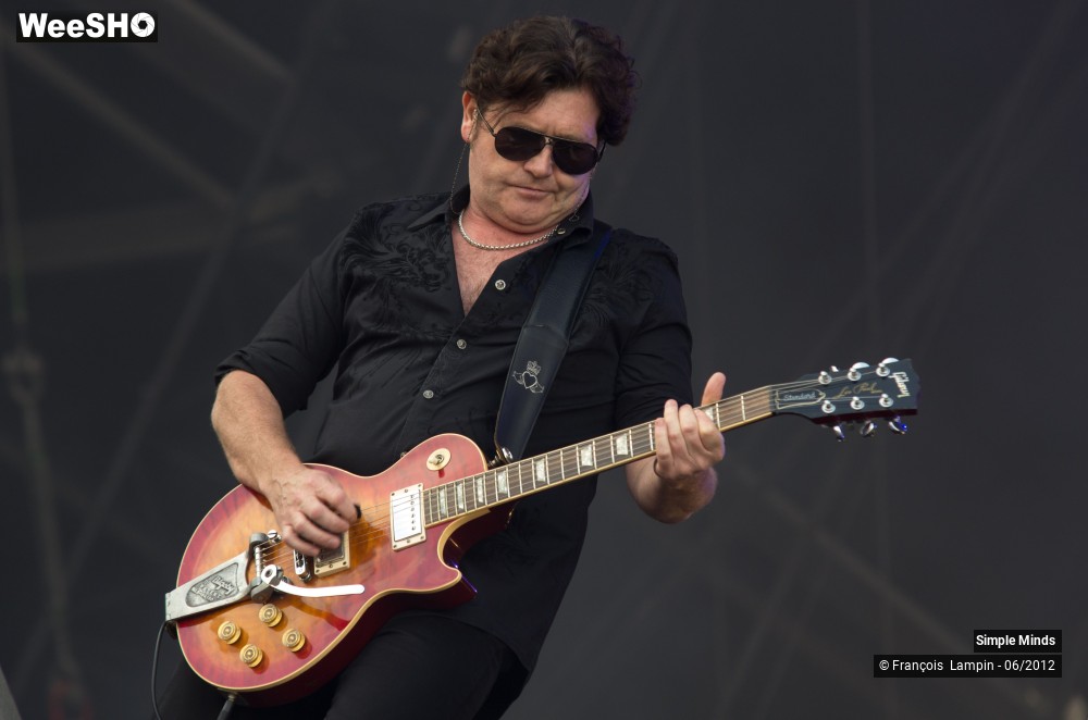 24/30 photos du spectacle Simple Minds