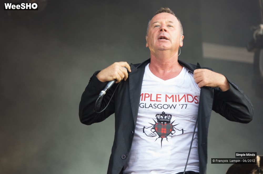 27/30 photos du spectacle Simple Minds