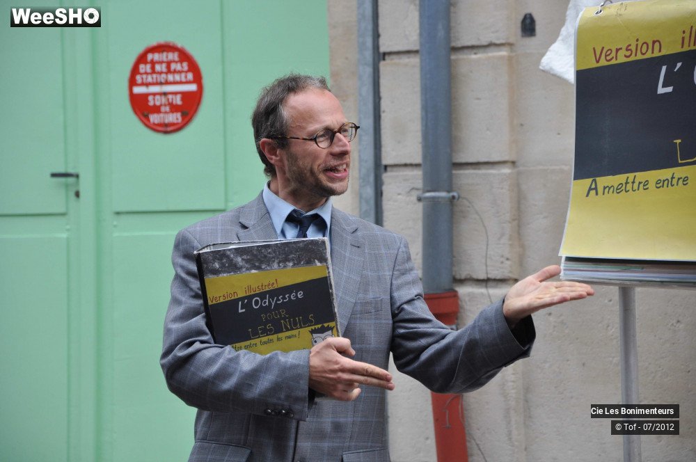 28/48 photos du spectacle L'Odyssée pour les Nuls