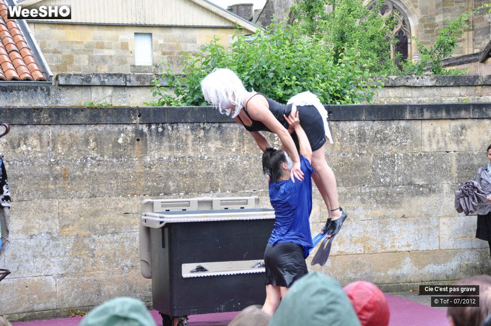 9/39 photos du spectacle Roméo dans la baignoire