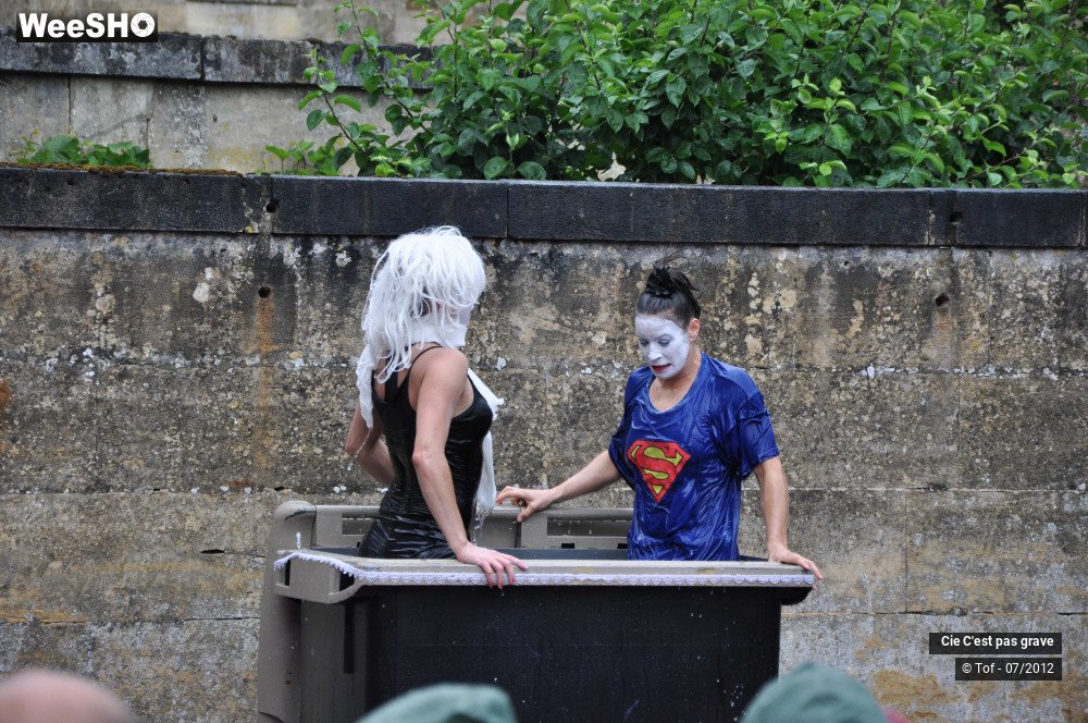 14/39 photos du spectacle Roméo dans la baignoire