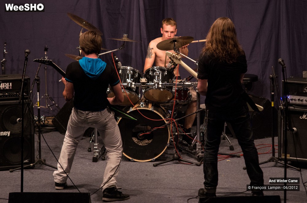 16/16 photos du spectacle And Winter Came