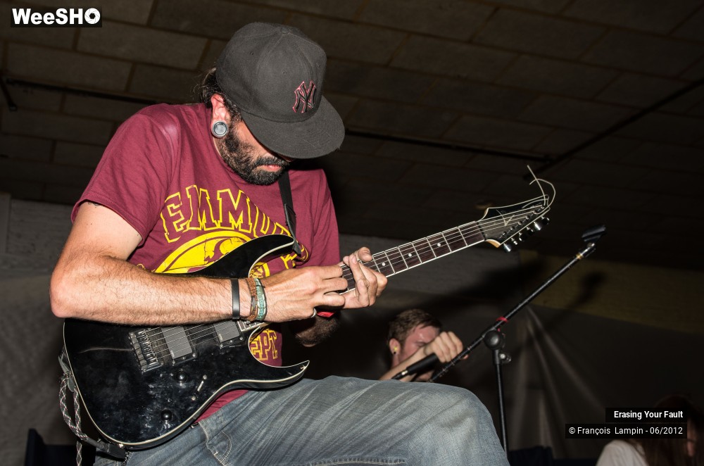 13/23 photos du spectacle Erasing Your Fault