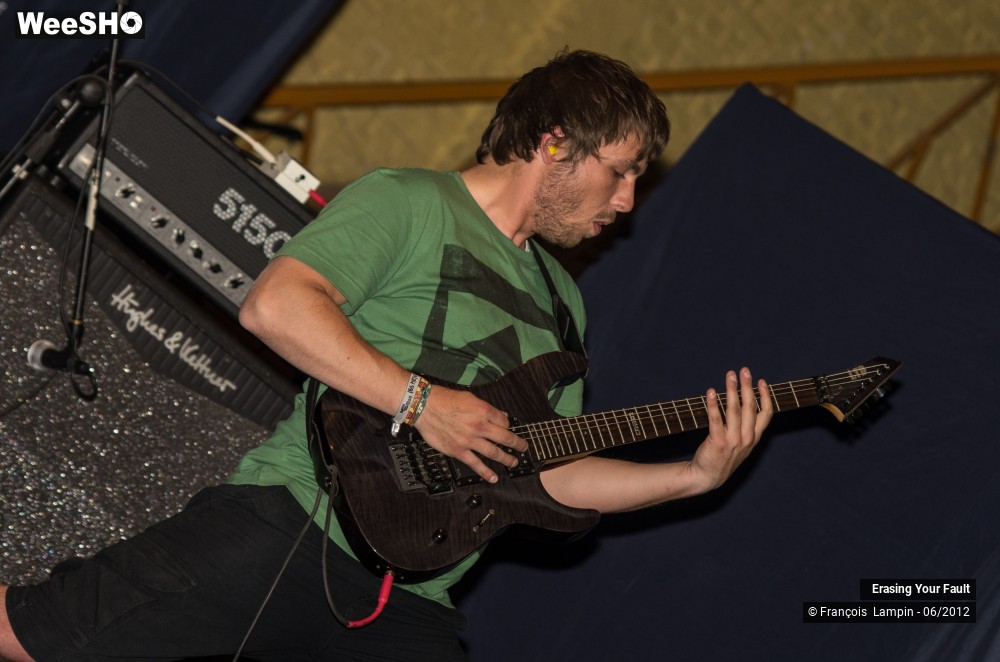 19/23 photos du spectacle Erasing Your Fault