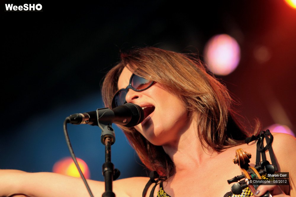 9/37 photos du spectacle Sharon Corr