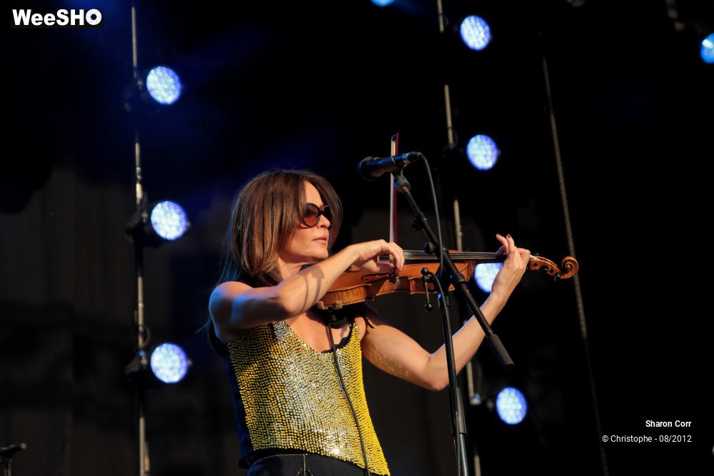 10/37 photos du spectacle Sharon Corr