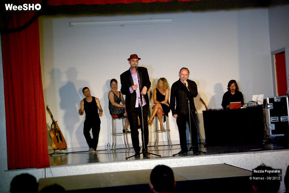 23/39 photos du spectacle Razzia Populaire et ses invités