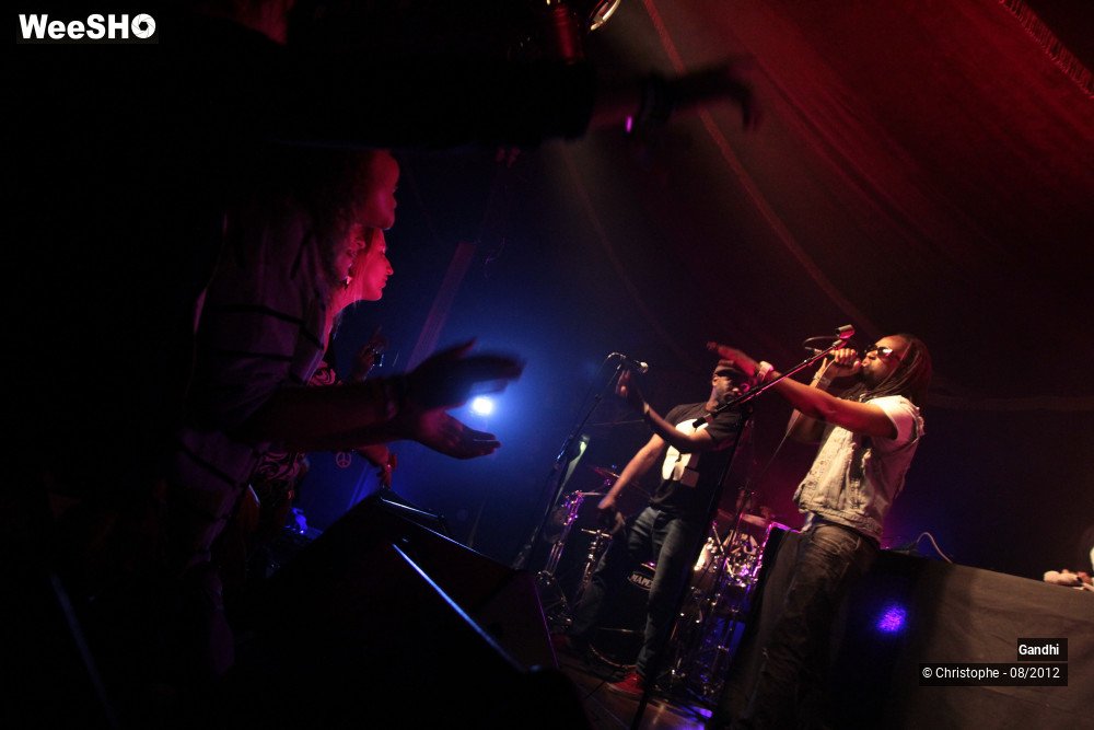 8/18 photos du spectacle Gandhi