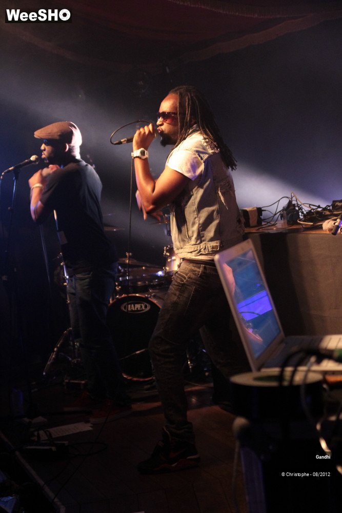 13/18 photos du spectacle Gandhi