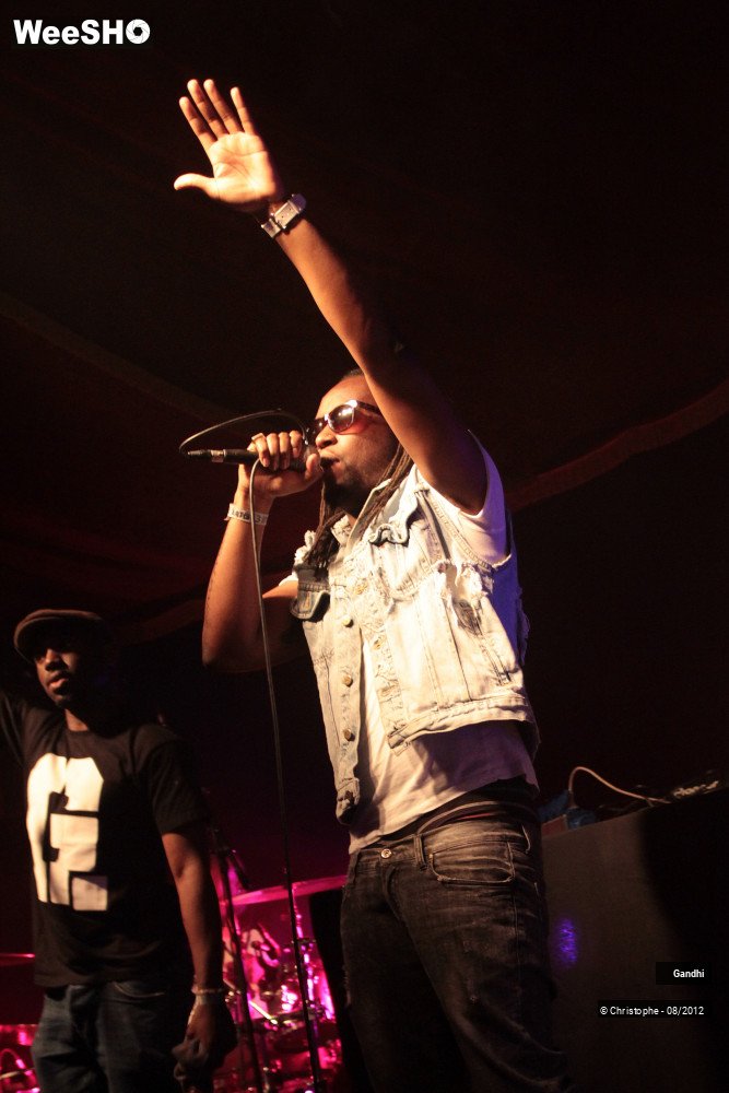 16/18 photos du spectacle Gandhi